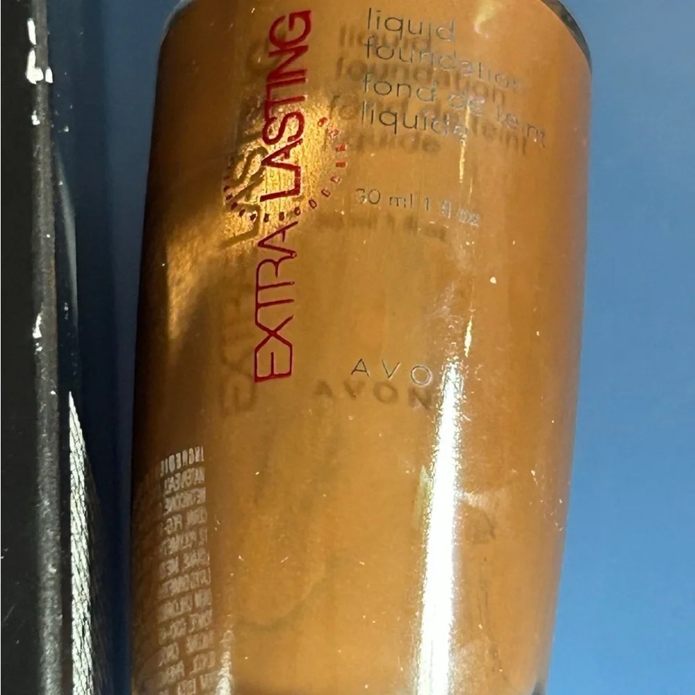 AVON EXTRA LASTING LIQUID FOUNDATION DARK COCOA